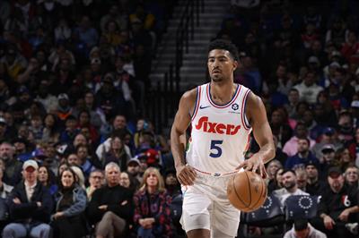 持续提高身价！格莱姆斯三分球8中5贡献24分&命中关键三分球