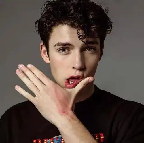 6686体育app钻石作者Carl