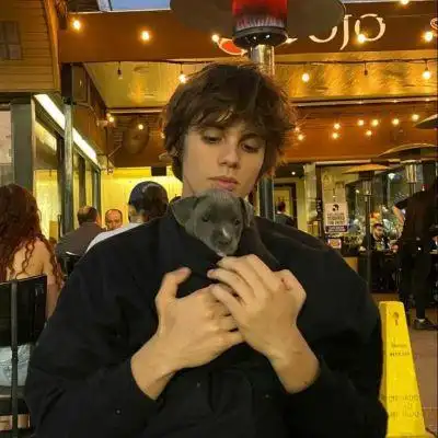 Ẩn khỏi thế giới