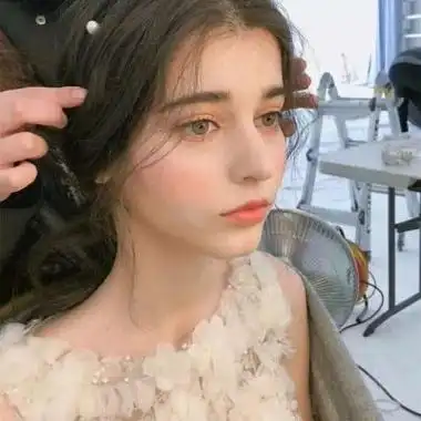 6686体育app高级作者Carmen