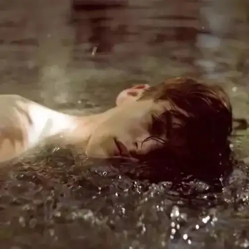 6686体育app金牌作者Xenia