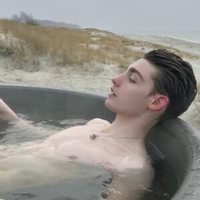 6686体育app铁牌作者Martin