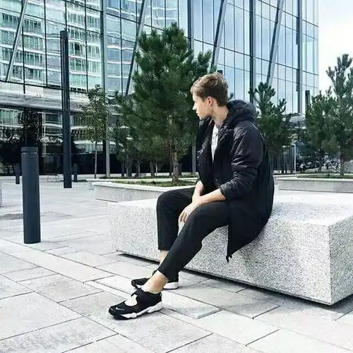 Tóc ngắn và tình yêu dài