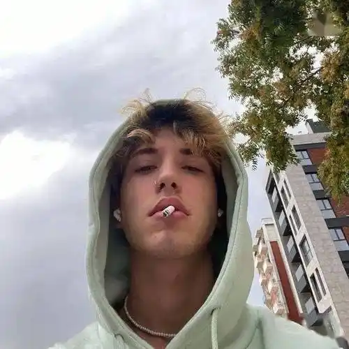 Đã ký ngày hôm qua