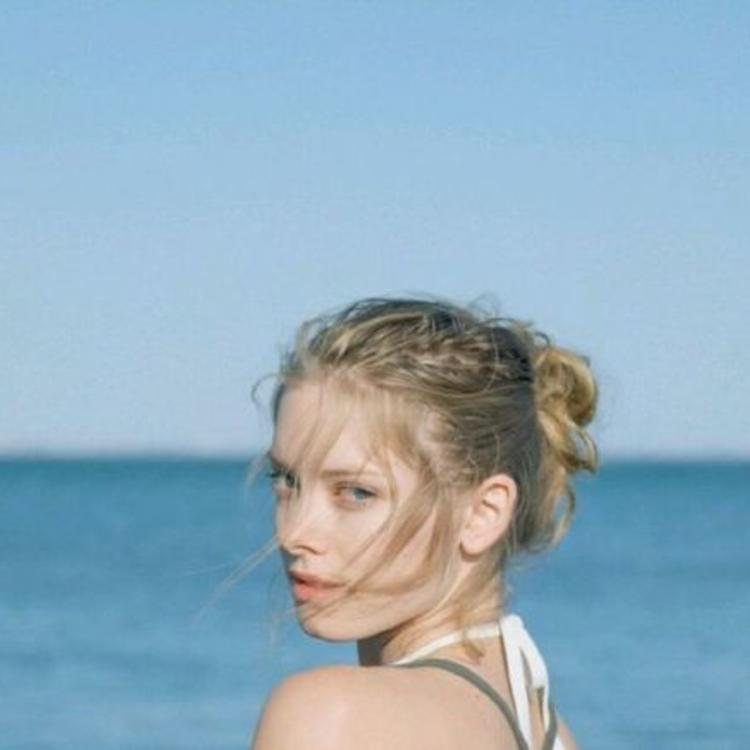 Vũ trụ đẹp trai và bùng nổ