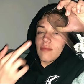 nụ cười quyến rũ