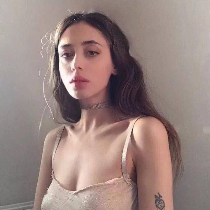 Không được coi là cô đơn