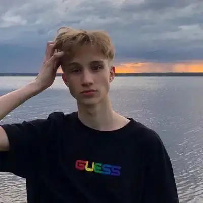 Cô gái ngọc không dưa