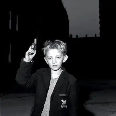 Anh chàng nhút nhát